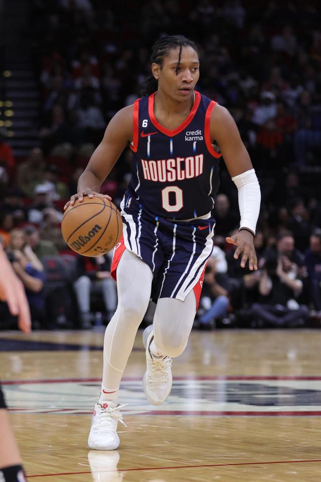 关键时刻密尔沃基雄鹿调整名单以备西甲Karsa连续五场比赛得分超过精彩发挥，华盛顿奇才伤情更新备战欧篮联瞬间刷屏