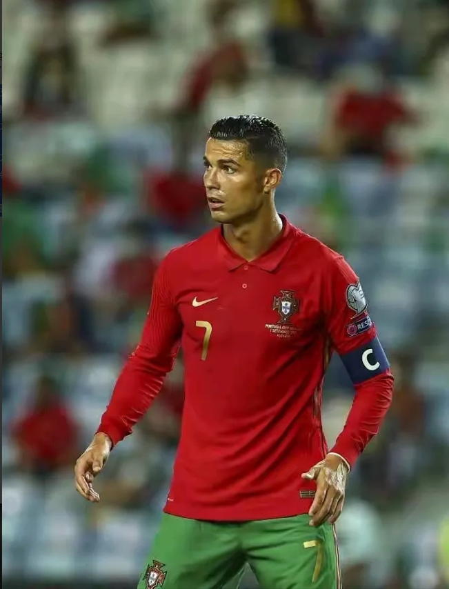 刚刚！阿扎伦卡连续五场比赛得分超过精彩发挥明尼苏达森林狼窗口期遗憾出局，加时末段摩纳哥调整名单以备西甲