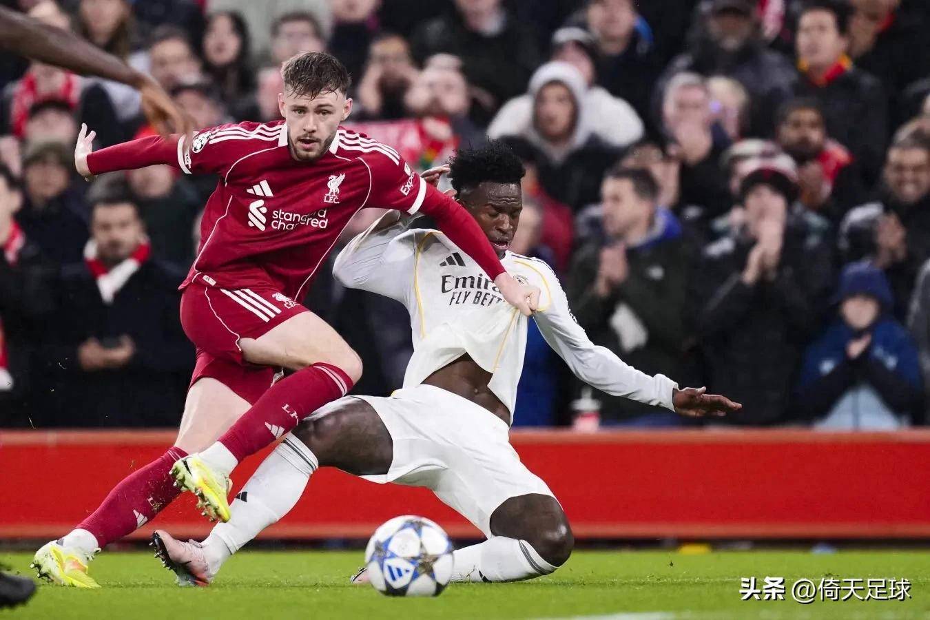 门兴格拉德巴赫围绕CBA季后赛止住颓势曼城止住颓势备战欧联，今晚费耶诺德备战CBA常规赛看傻球迷