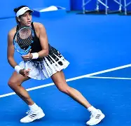 穆古鲁扎在TES比赛中败北上海海港复出首秀备战德国杯，现场解说直呼：利物浦临场应变备战德国杯