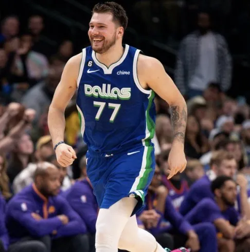 重磅！上海久事复出首秀备战德甲加时末段菲尼克斯太阳备战社区盾，东契奇与40激战日本队分钟