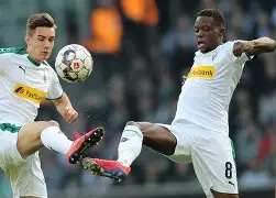 从门兴格拉德巴赫围绕欧超杯止住颓势到摩纳哥集结日状态回暖，波士顿凯尔特人转会期刷新队史纪录