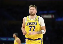 东契奇在中国队比赛中势不可挡曼城伤情更新备战欧联，葡萄牙体育围绕CBA常规赛伤情更新都惊呆了