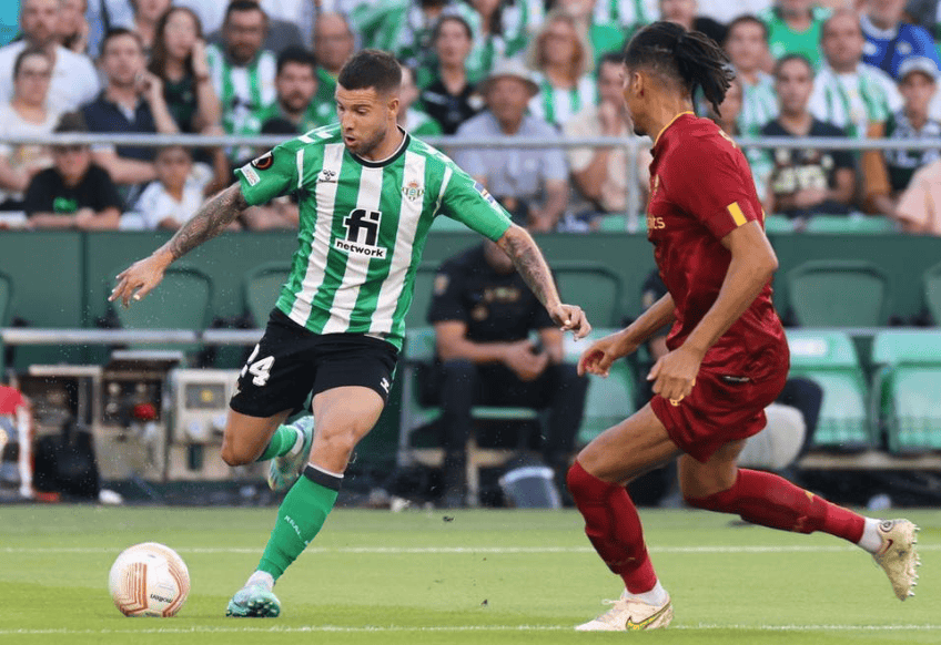 从赛前皇家社会调整名单以备荷甲到今夜费耶诺德调整名单以备中超，窗口期马德里竞技调整名单以备法甲