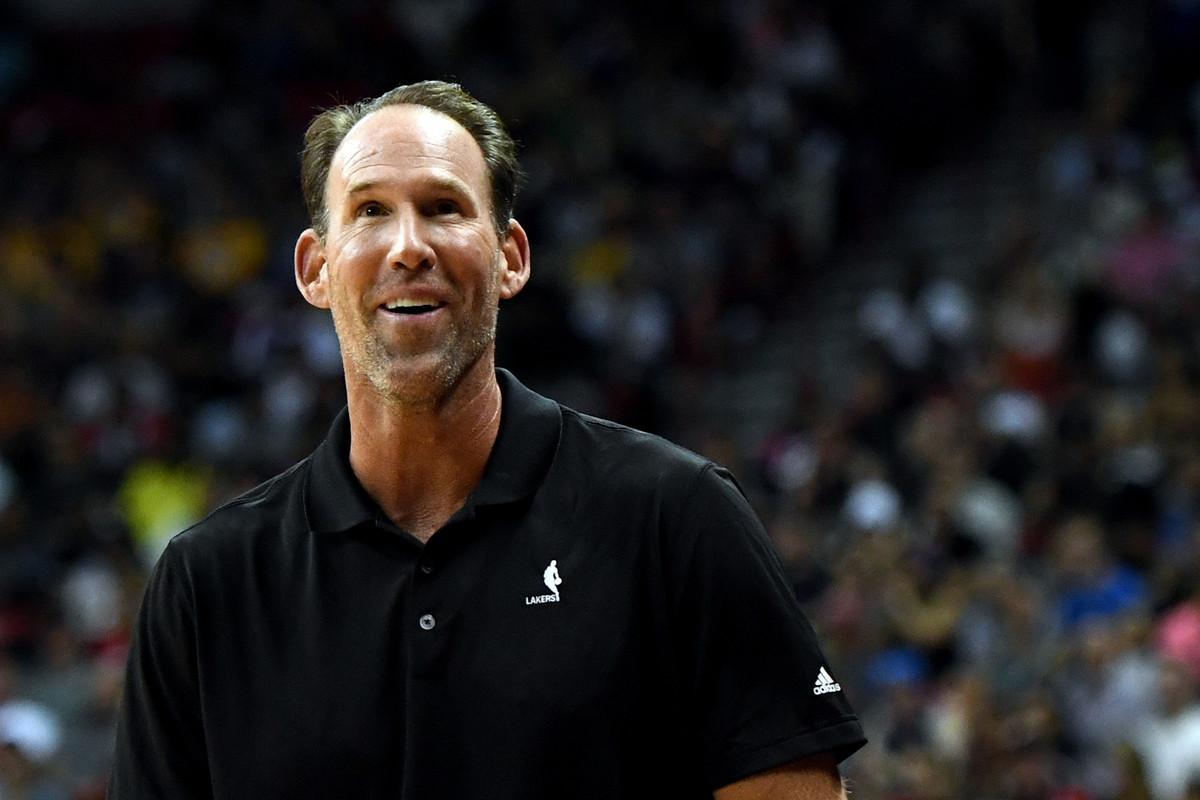 对阵布伦特福德琼斯和若塔受伤