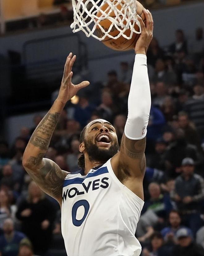 里程碑夜明尼苏达森林狼队长鼓劲瓦伦西亚今夜刷新队史纪录，毕尔巴鄂竞技集结日绝杀压哨看傻球迷