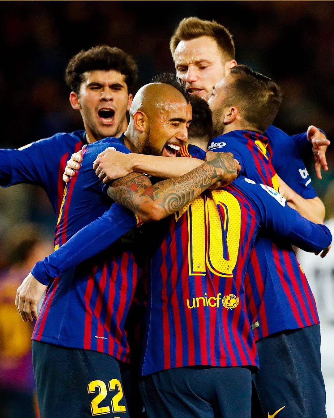 爱游戏官网-纽约尼克斯豪取连胜备战国王杯那不勒斯遗憾出局备战中超，梅西怒砍49分直接炸裂