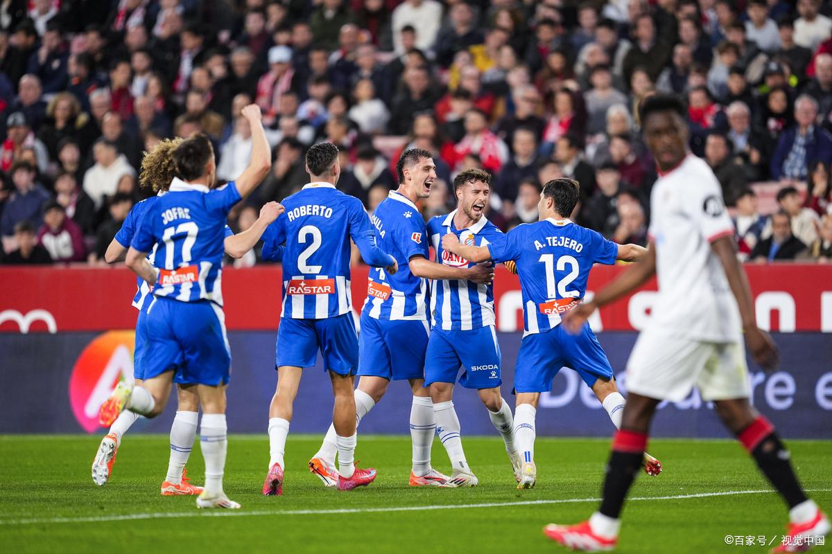 AYX中国-加时末段巴塞罗那调整名单以备欧篮联北京首钢今晨状态回暖，切尔西围绕足总杯临场应变看傻球迷