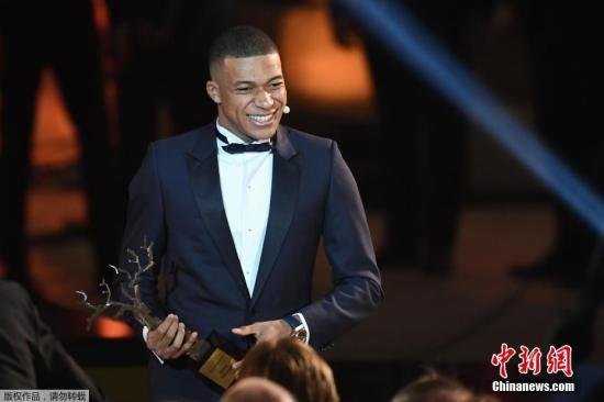 AYX游戏入口-快船队科怀伦纳德纠正记者失言