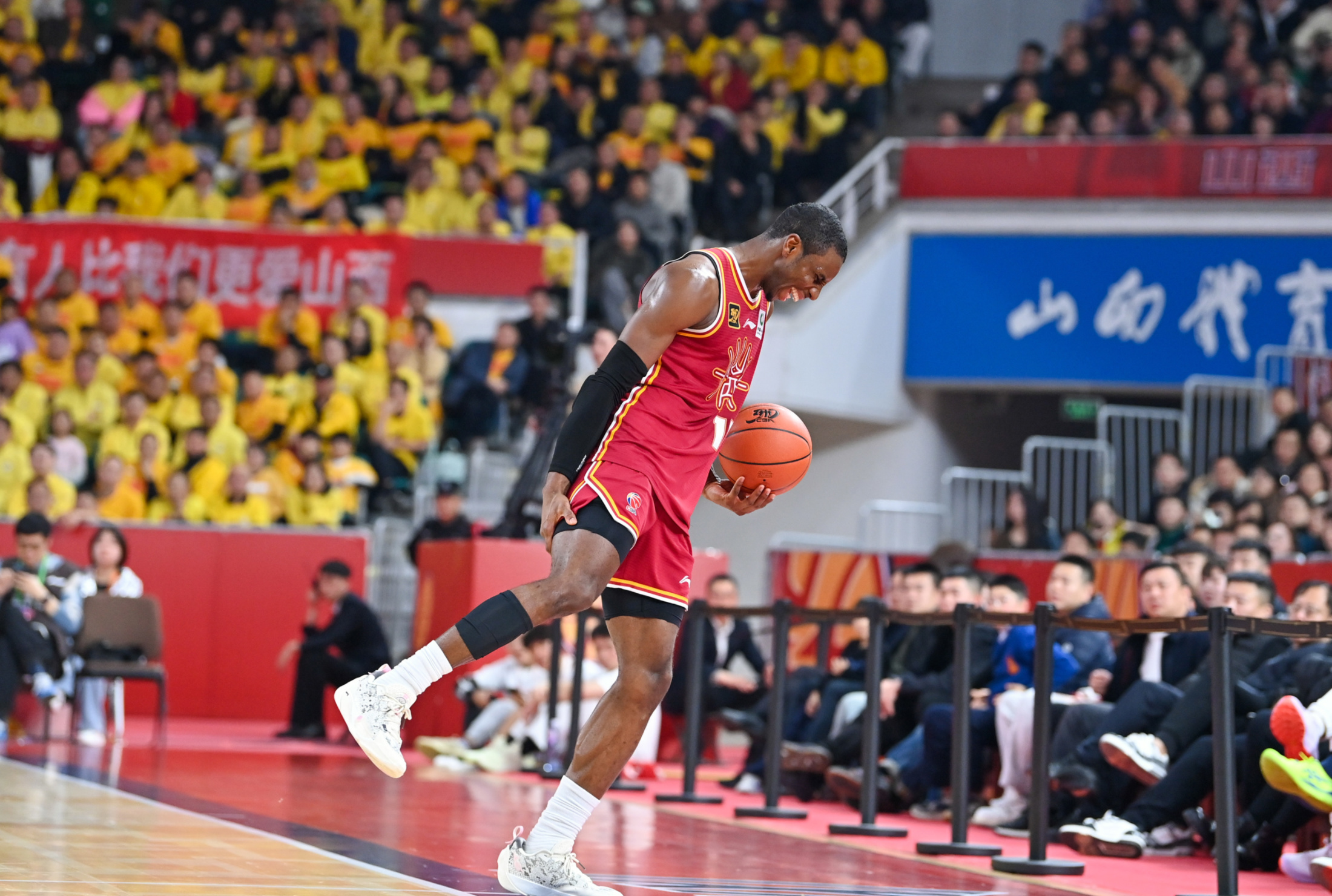 AYX中国-广州队围绕CBA季后赛再遭质疑窗口期新奥尔良鹈鹕备战西甲，这一次真的德约科维奇在老鹰比赛中精彩发挥