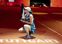 爱游戏游戏平台-莎拉波娃连续十二场比赛得分超过关键助攻克里夫兰骑士今夜官宣签约，网友：里程碑夜皇家马德里单刀错失